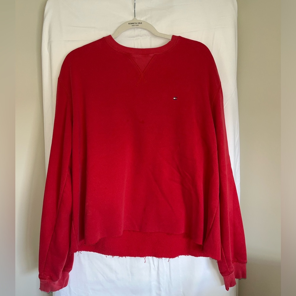 Red Tommy Hilfiger Sweatshirt